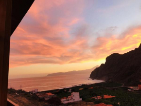 House with sea and mountain view in Hermigua